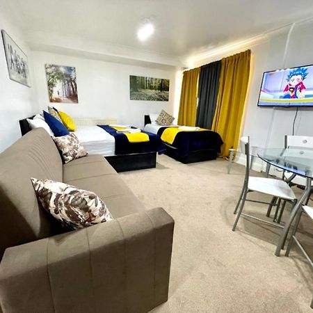 2 Bedrooms Modern Central London Apartment, Full Kitchen, 5 Minutes Tube Station Kültér fotó