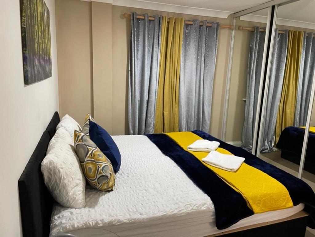 2 Bedrooms Modern Central London Apartment, Full Kitchen, 5 Minutes Tube Station Kültér fotó